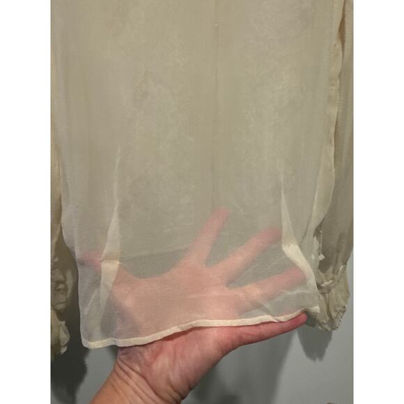 Unlabeled Vintage Cream Chiffon Lace Ruffle Blouse with Double Cuffs medium - Picture 10 of 15